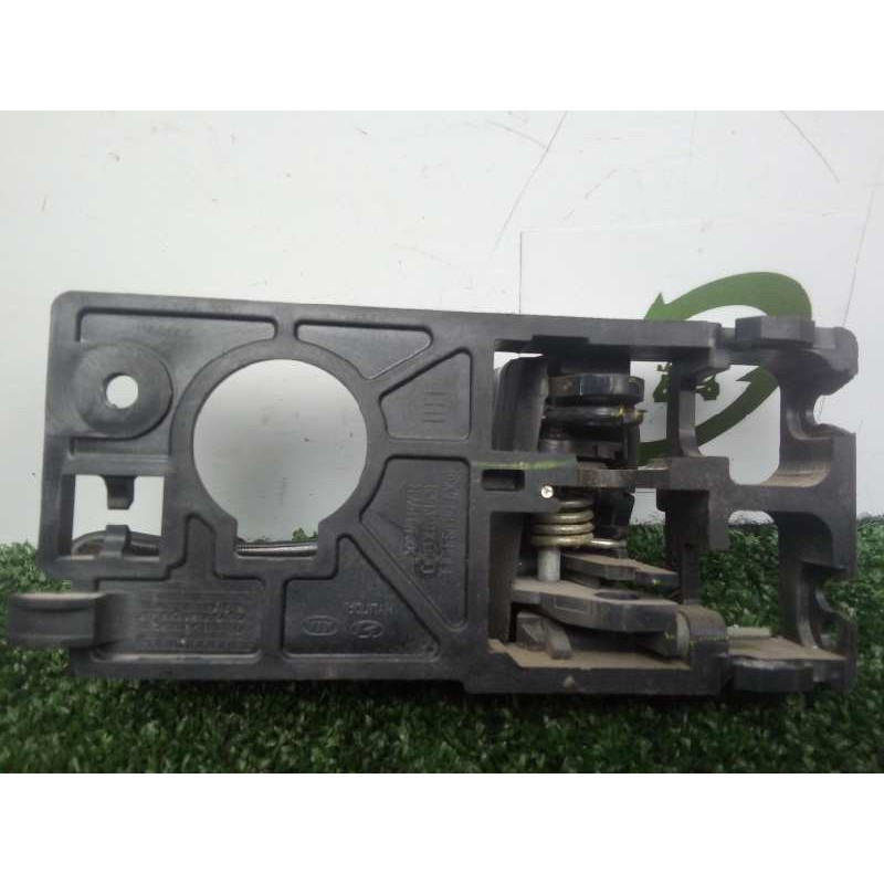 Recambio de maneta interior delantera izquierda para hyundai i10 1.1 12v cat referencia OEM IAM 826130X000  