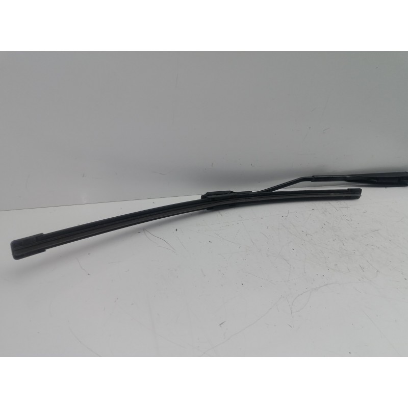 Recambio de brazo limpia delantero izquierdo para dacia dokker express 1.5 dci diesel fap cat referencia OEM IAM   