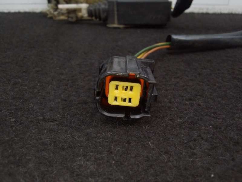 Recambio de cerradura puerta delantera izquierda para volvo serie 460 1.6 cat referencia OEM IAM  3.PINES 