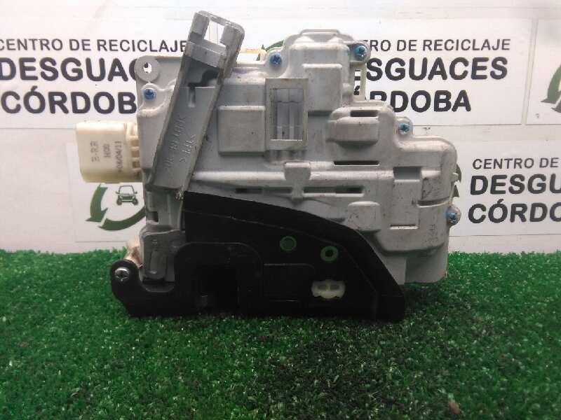 Recambio de cerradura puerta delantera derecha para seat exeo berlina (3r2) 2.0 tdi referencia OEM IAM  7.PINES 