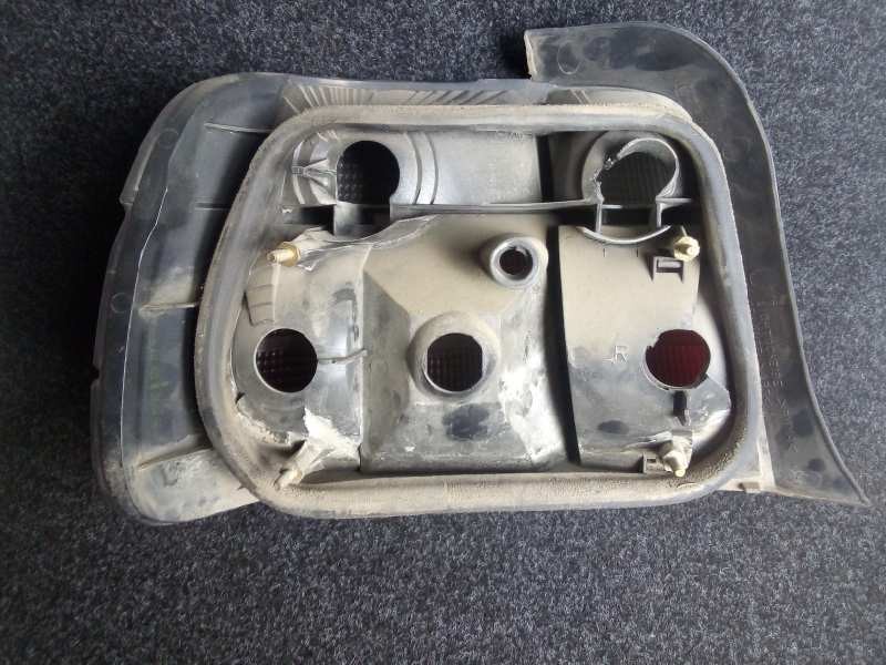 Recambio de piloto trasero derecho para bmw serie 3 coupe (e36) 1.6 cat referencia OEM IAM  COMPACT BLANCO