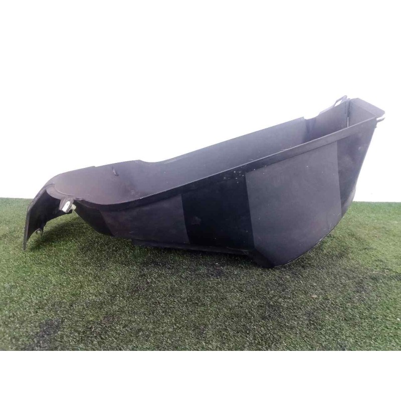 Recambio de carenado delantero para peugeot satelis ii 125 referencia OEM IAM 1177309600 HUECO RADIADOR 