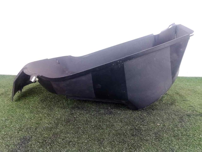 Recambio de carenado delantero para peugeot satelis ii 125 referencia OEM IAM 1177309600 HUECO RADIADOR 