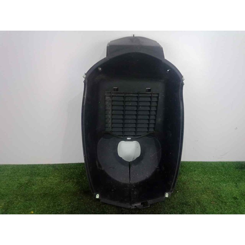 Recambio de carenado delantero para peugeot satelis ii 125 referencia OEM IAM 1177309600 HUECO RADIADOR 