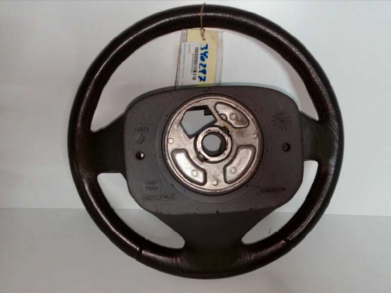 Recambio de volante para volvo s60 berlina 2.4 diesel cat referencia OEM IAM 8666882 CUERO 