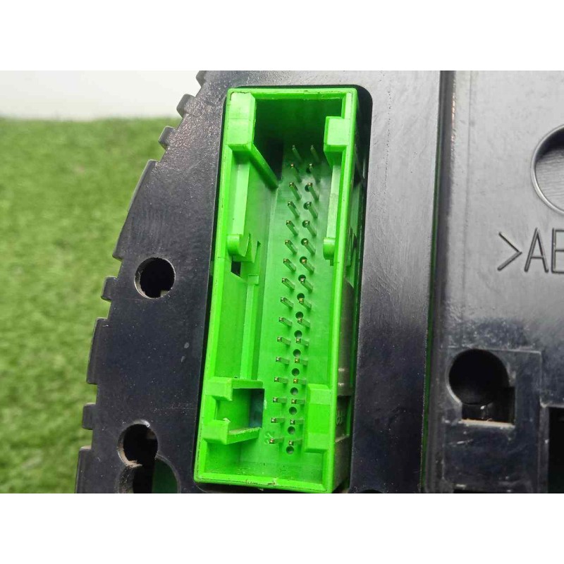 Recambio de cuadro instrumentos para audi a4 berlina (8e) 2.0 tdi referencia OEM IAM 8E0920901D  