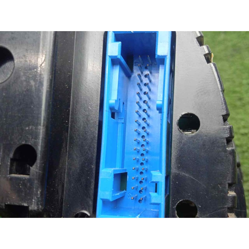 Recambio de cuadro instrumentos para audi a4 berlina (8e) 2.0 tdi referencia OEM IAM 8E0920901D  