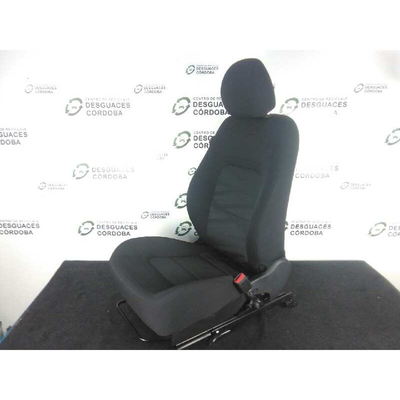 Recambio de asiento delantero derecho para kia cee´d 1.4 cat referencia OEM IAM  3.PUERTAS ABATIBLE
