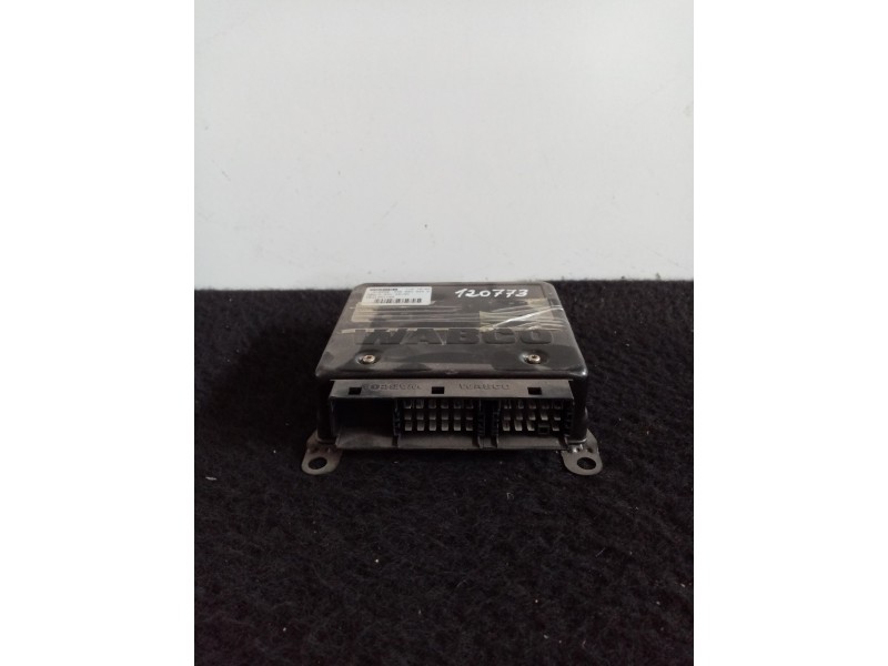 Recambio de centralita abs para nissan atleon 3.0 d referencia OEM IAM 4460043330 120773 WABCO