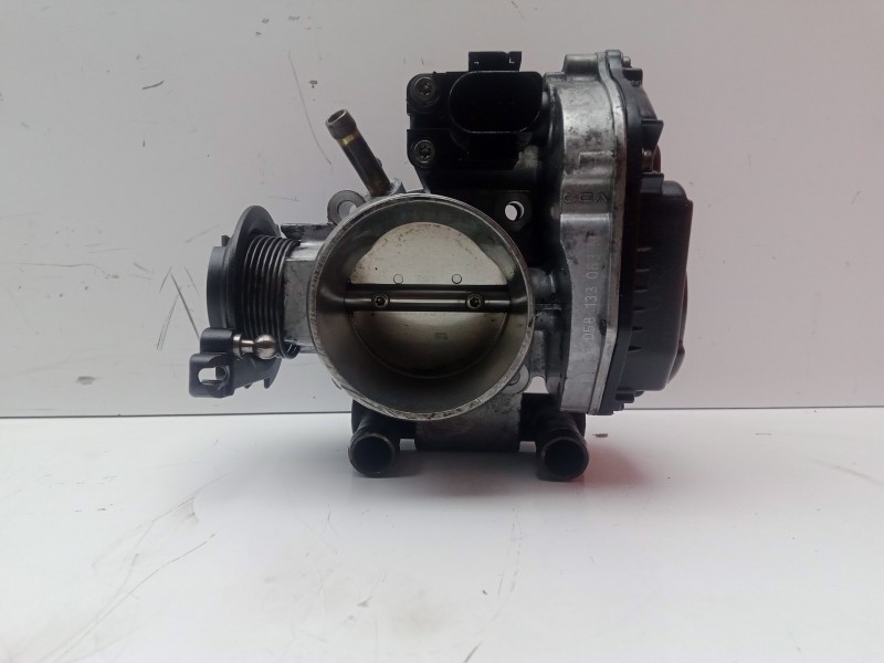 Recambio de caja mariposa para volkswagen passat berlina (3b2) 1.6 referencia OEM IAM 058133063H-408237212002  