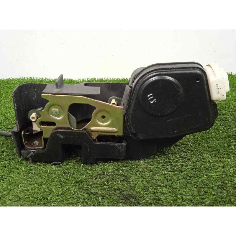 Recambio de cerradura puerta delantera izquierda para hyundai matrix (fc) 1.6 cat referencia OEM IAM SINREFERENCIA 4.PINES 