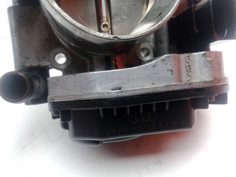 Recambio de caja mariposa para volkswagen passat berlina (3b2) 1.6 referencia OEM IAM 058133063H-408237212002  