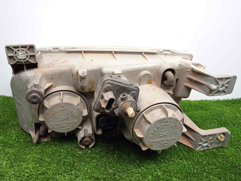 Recambio de faro derecho para hyundai trajet (fo) 2.0 16v cat referencia OEM IAM SINREFERENCIA  