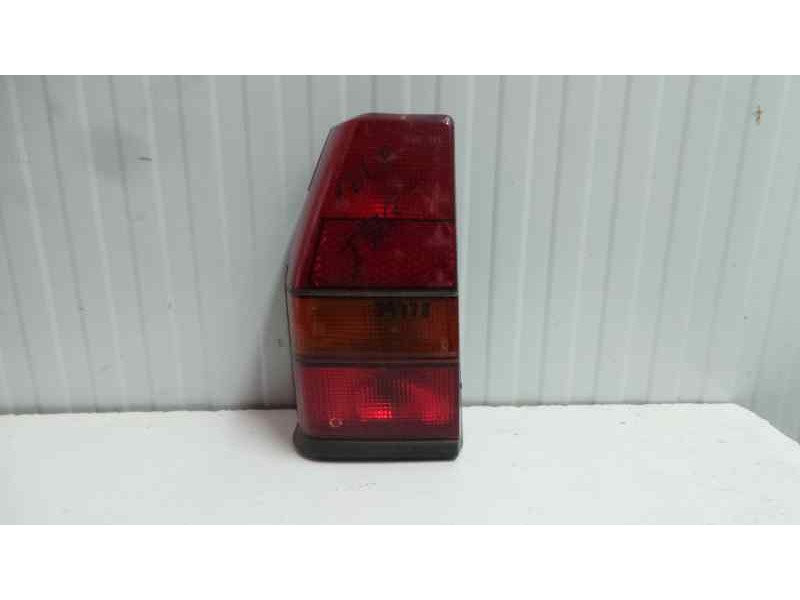 Recambio de piloto trasero izquierdo para volkswagen polo (867/871/873) referencia OEM IAM  81-90 CON.PORTALAMPARAS