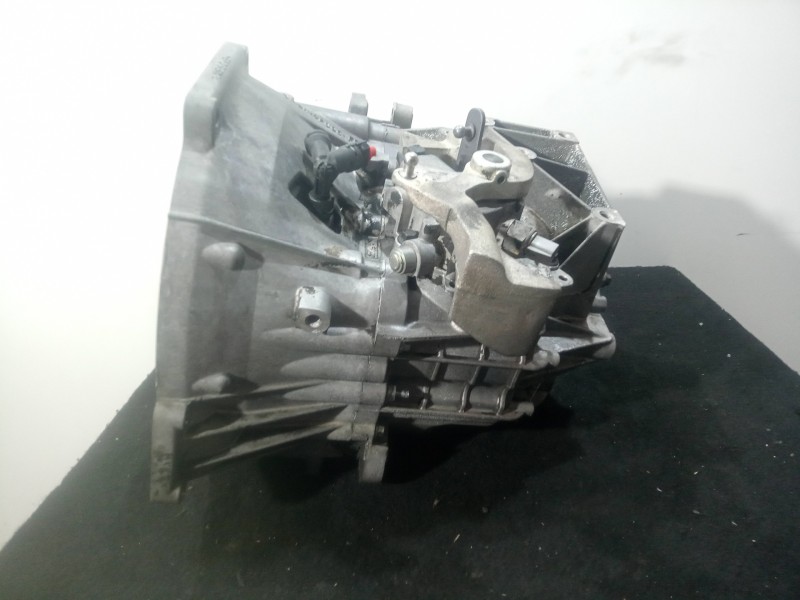 Recambio de caja cambios para ford mondeo ber. (ca2) 1.8 tdci cat referencia OEM IAM 7G9R7002ZE 6.VELOCIDADES MANUAL