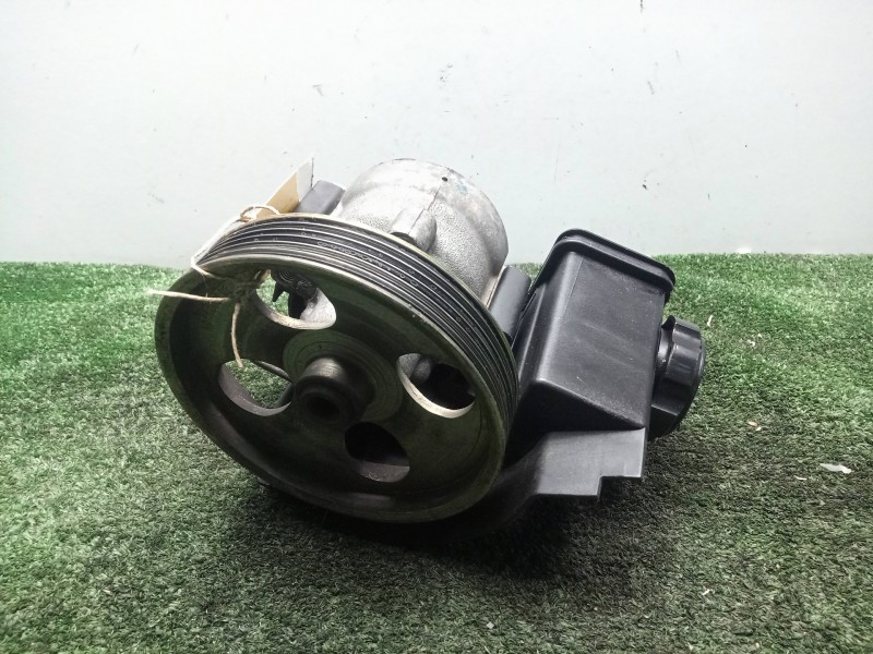 Recambio de bomba direccion para peugeot 206 berlina 1.9 diesel referencia OEM IAM 9644464380 Ø DIAMETRO: 125MM 