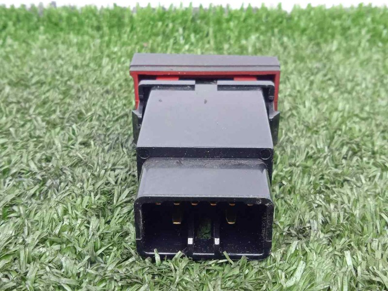 Recambio de warning para hyundai santa fe (bm) 2.2 crdi cat referencia OEM IAM 937902B101CA 8.PINES 