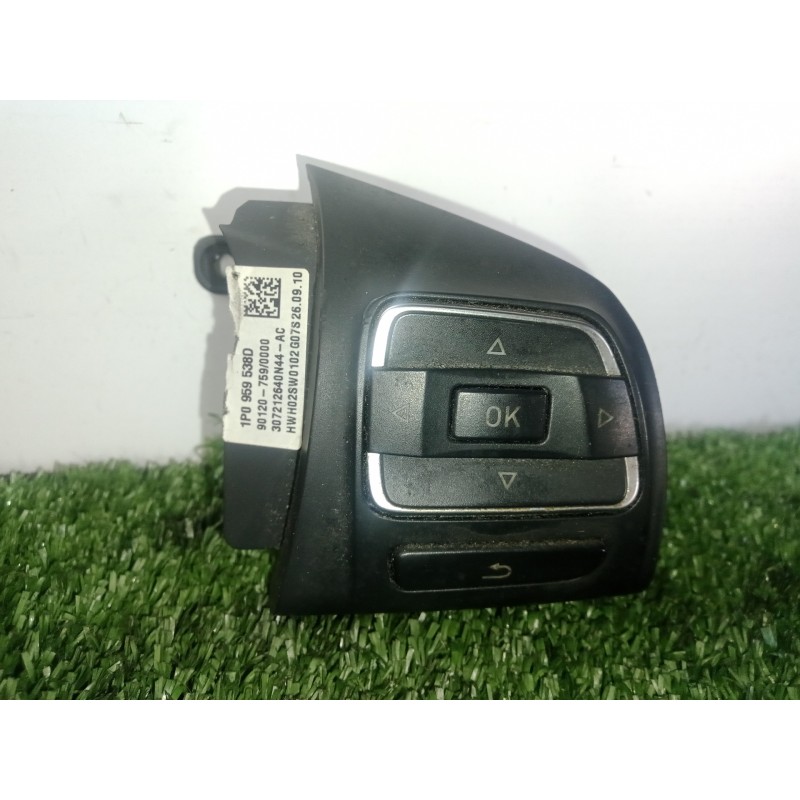 Recambio de mando volante para seat leon (1p1) 1.6 tdi referencia OEM IAM 1P0959538D  