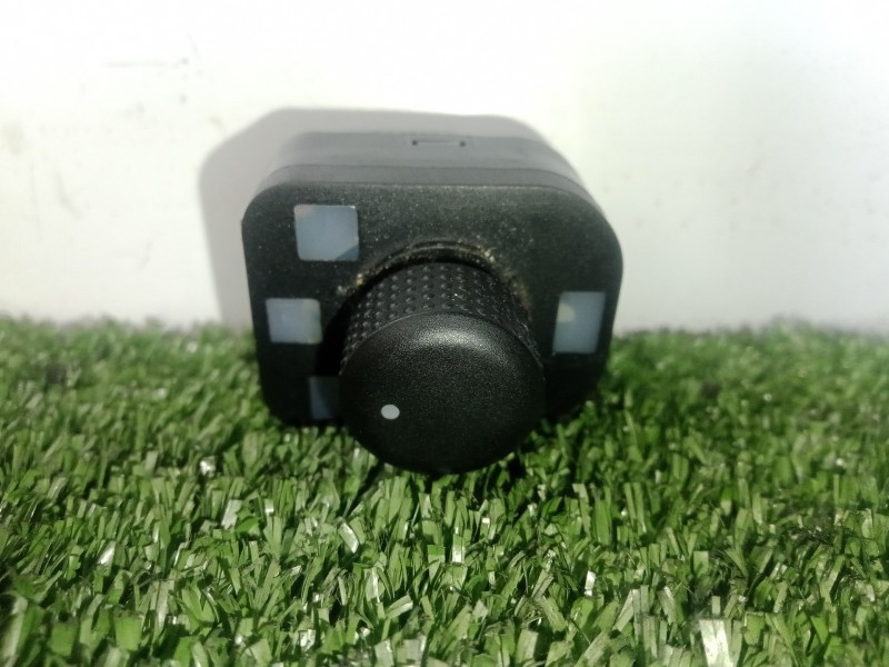 Recambio de mando retrovisor para seat leon (1p1) 1.6 tdi referencia OEM IAM 5P0959565A  