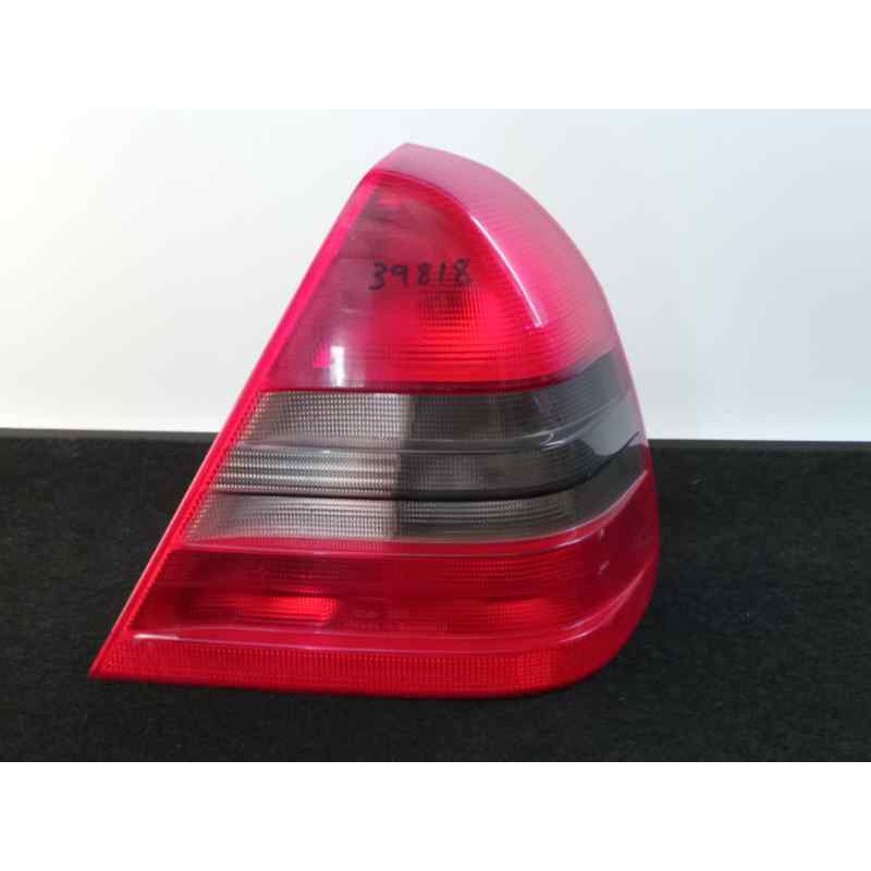 Recambio de piloto trasero derecho para mercedes-benz clase c (w202) berlina referencia OEM IAM 2028201064 AHUMADO 