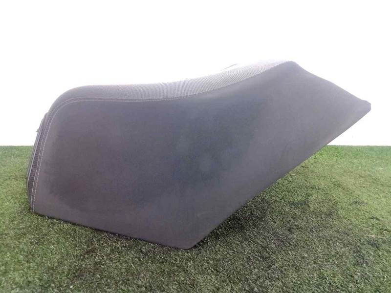 Recambio de asiento para peugeot satelis ii 125 referencia OEM IAM 1178082300-1178159400 DELANTERO 