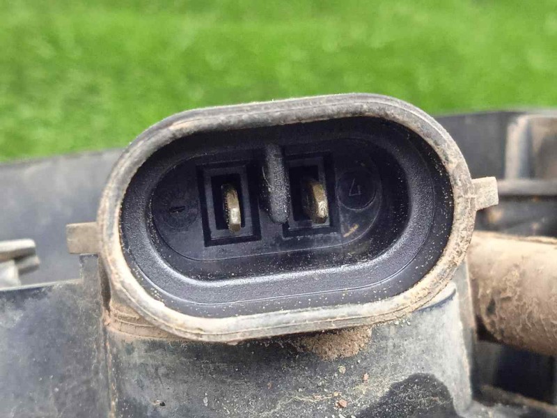 Recambio de faro antiniebla izquierdo para kia carnival ii 2.9 crdi cat referencia OEM IAM SINREFERENCIA 01/06 