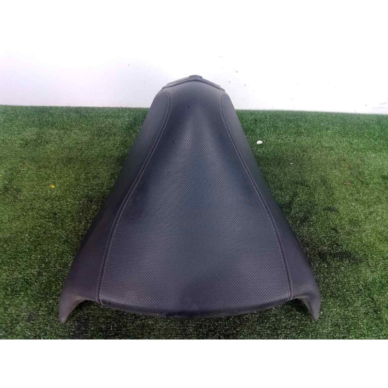 Recambio de asiento para peugeot satelis ii 125 referencia OEM IAM 1178082300-1178159400 DELANTERO 