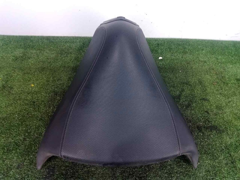 Recambio de asiento para peugeot satelis ii 125 referencia OEM IAM 1178082300-1178159400 DELANTERO 