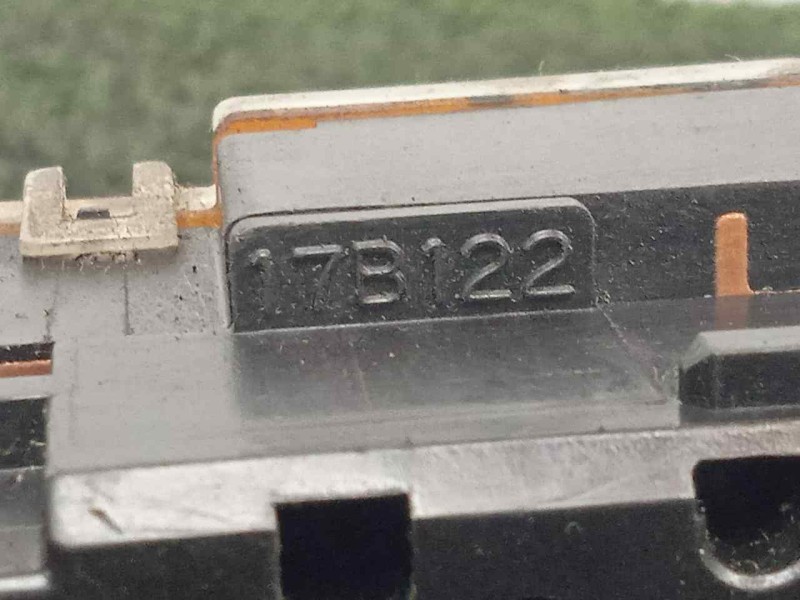 Recambio de mando limpia para mazda 626 berlina (gf) 2.0 turbodiesel cat referencia OEM IAM 17B122  