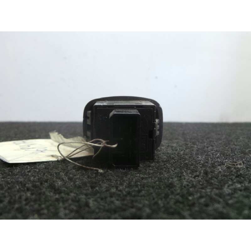 Recambio de mando elevalunas delantero izquierdo para hyundai atos (mx) 1.0 cat referencia OEM IAM  BOTONERA DOBLE 