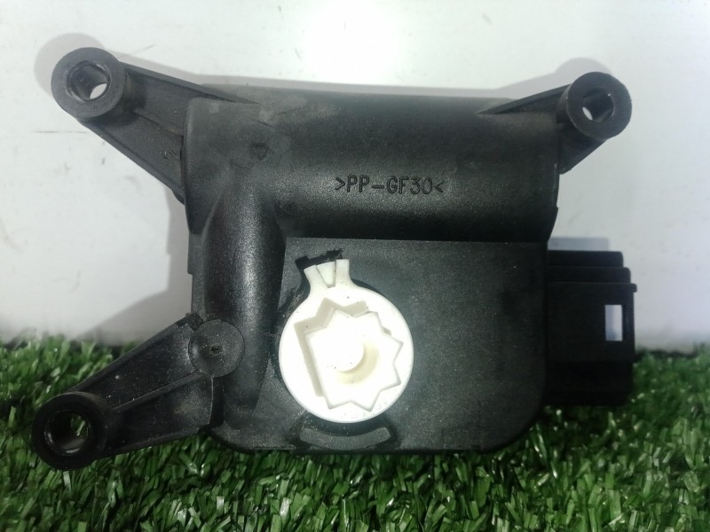 Recambio de motor trampilla calefaccion para seat leon (1p1) 1.6 tdi referencia OEM IAM 0132801345-983389HF-1K0907511  