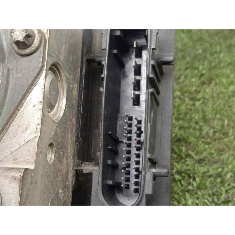 Recambio de abs para renault clio iii 1.2 referencia OEM IAM 0265800559-0265232077-8200747140 BOSCH 