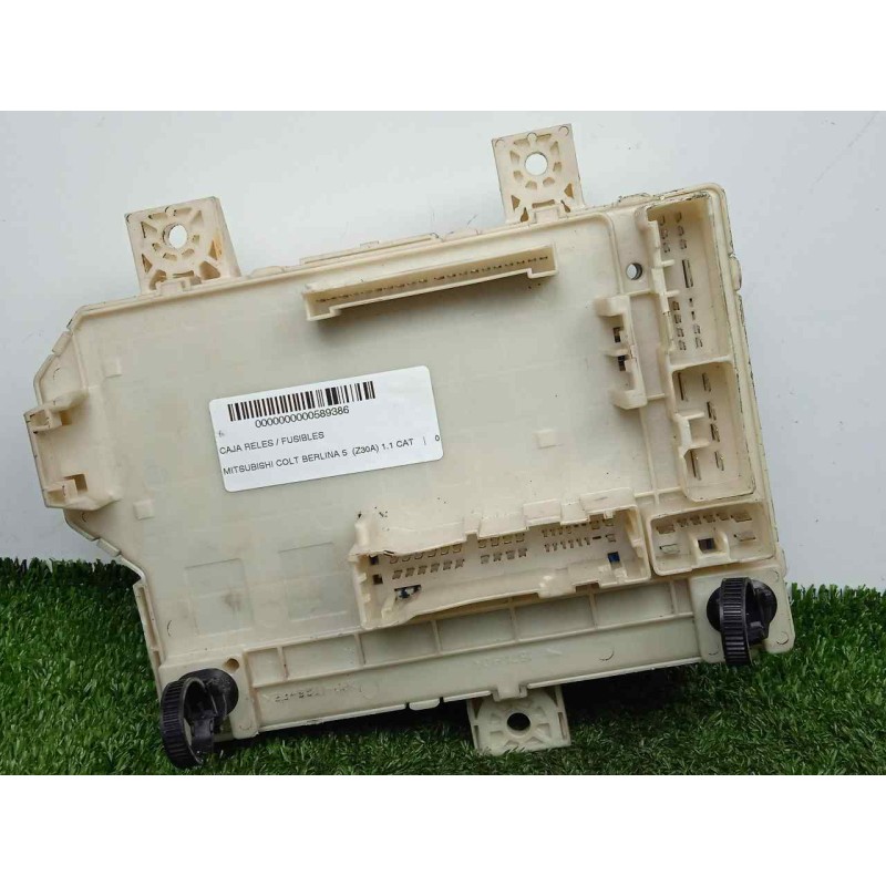 Recambio de caja reles / fusibles para mitsubishi colt berlina 5 (z30a) 1.1 cat referencia OEM IAM MN108319  