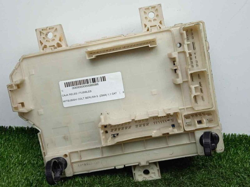 Recambio de caja reles / fusibles para mitsubishi colt berlina 5 (z30a) 1.1 cat referencia OEM IAM MN108319  