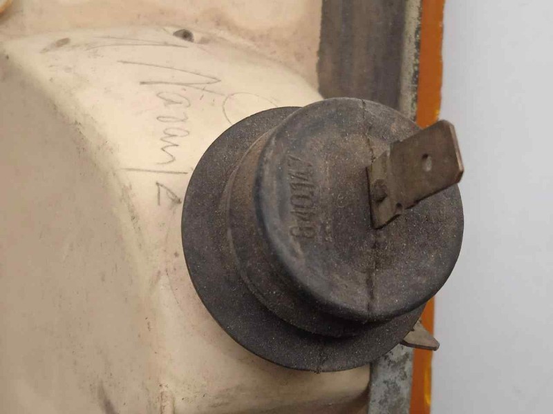 Recambio de piloto trasero izquierdo para renault 5 0.9 referencia OEM IAM  R5. ROJO - NARANJA