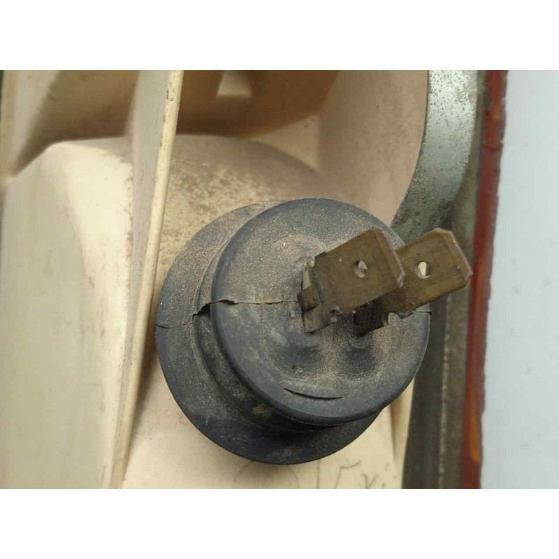 Recambio de piloto trasero izquierdo para renault 5 0.9 referencia OEM IAM  R5. ROJO - NARANJA