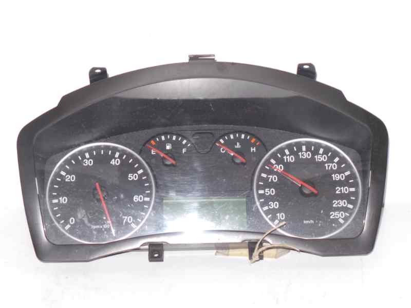 Recambio de cuadro instrumentos para fiat croma (194) 1.9 jtd 16v cat referencia OEM IAM 503001090100-51735924190271  