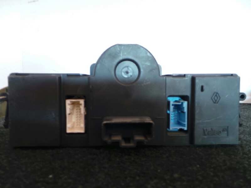 Recambio de mando climatizador para renault scenic ii 1.5 dci diesel referencia OEM IAM 8200501461VTH  VALEO