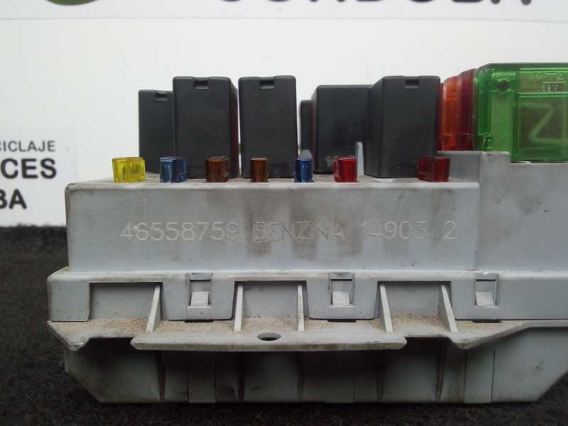 Recambio de caja reles / fusibles para alfa romeo 147 (190) 1.6 16v cat referencia OEM IAM 46558759  