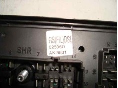 Recambio de caja reles / fusibles para kia carens 2.0 crdi ex monovolumen referencia OEM IAM 02506D-AK3531   2