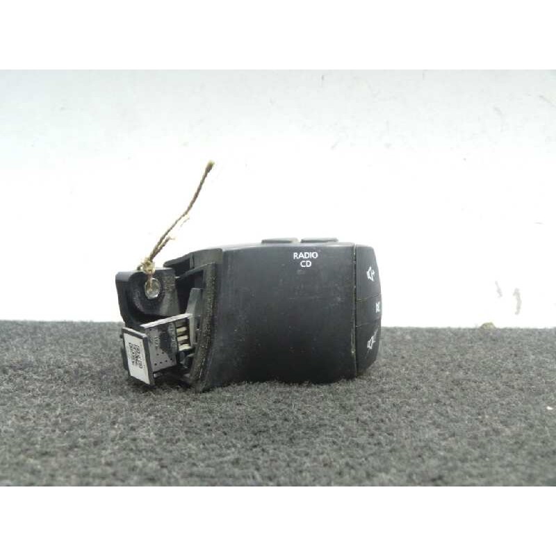 Recambio de mando multifuncion para renault koleos 2.0 dci diesel fap referencia OEM IAM EB25550JY02B MANDO.RADIO 