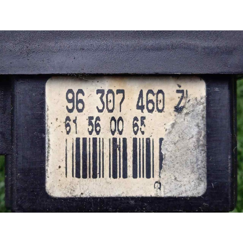 Recambio de mando luces para peugeot 206 berlina 1.9 diesel referencia OEM IAM 96307460ZL 2.NIEBLAS 