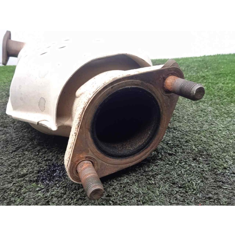 Recambio de catalizador para kia sorento 2.5 crdi cat referencia OEM IAM UABL11  