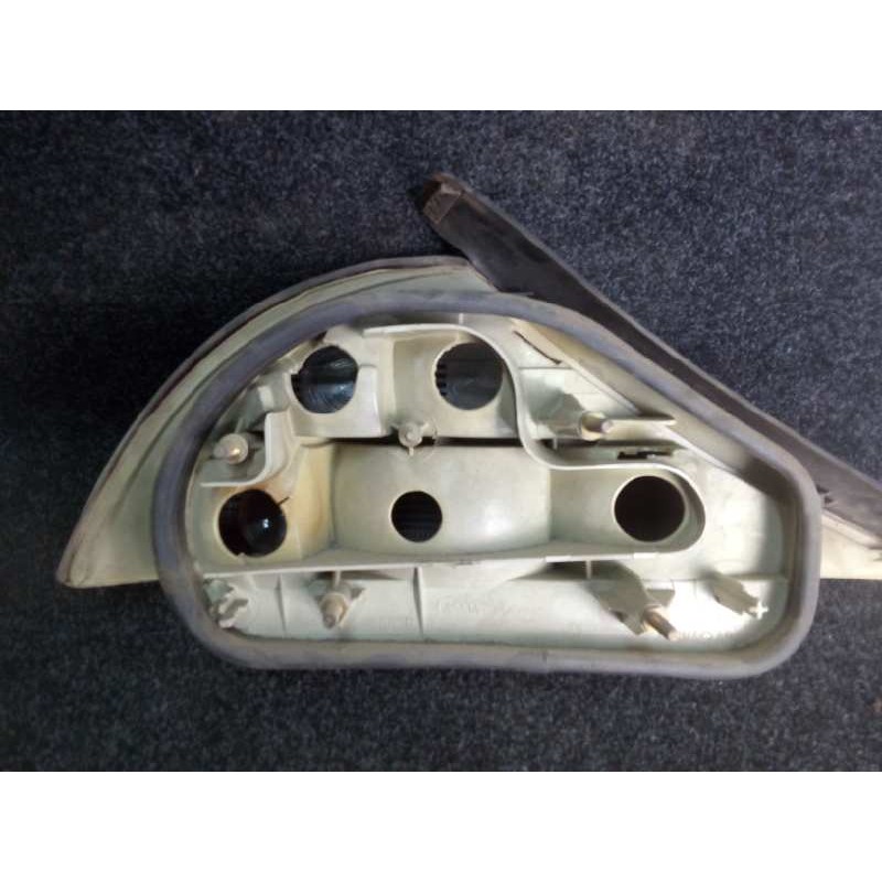 Recambio de piloto trasero derecho para lancia lancia y referencia OEM IAM  2.SERIE 95-00