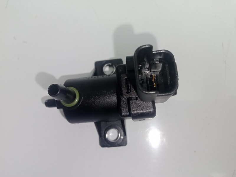 Recambio de valvula de vacio para peugeot 308 sw referencia OEM IAM 9665558580 2.PINES 