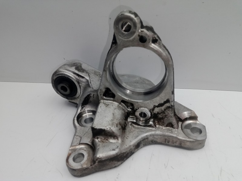 Recambio de soporte motor trasero para peugeot 308 sw referencia OEM IAM 9680482880 SOPORTE.TRANSMISION 