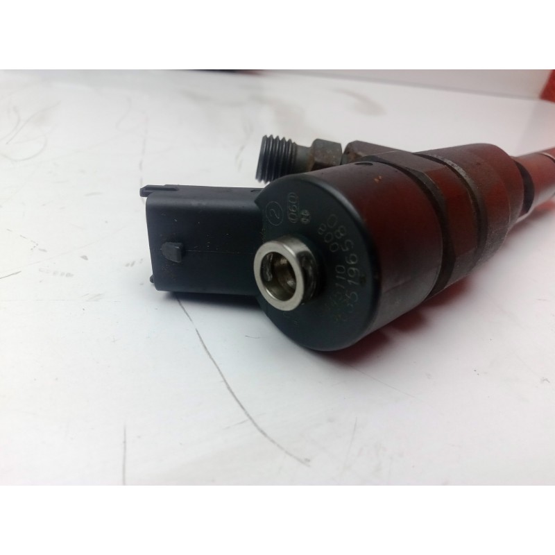 Recambio de inyector para peugeot 406 berlina (s1/s2) 2.0 hdi referencia OEM IAM 0445110008-9635196580  