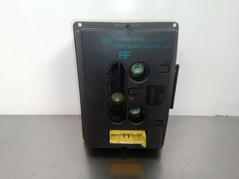 Recambio de pantalla multifuncion para opel zafira a 2.0 dti referencia OEM IAM 90589755-5WK70047  