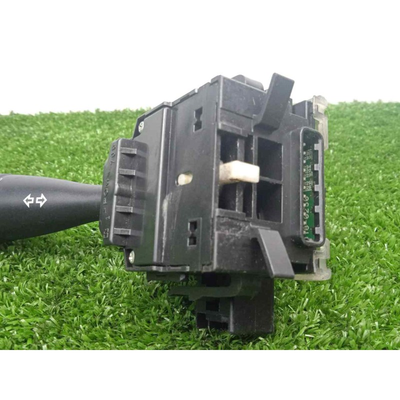 Recambio de mando luces para mitsubishi colt berlina 3 (cz) 1.5 di-d cat referencia OEM IAM Z092506880  