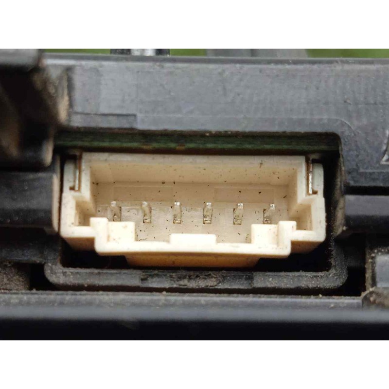 Recambio de mando volante para toyota rav 4 2.2 d-4d cat referencia OEM IAM 8461012120 IZQUIERDA 